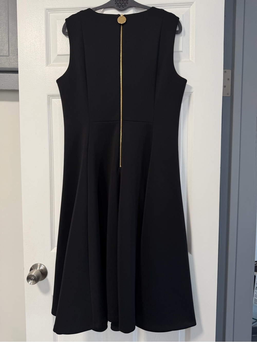 Calvin Klein Black Fit & Flare Sleeveless Dress Gold Zip Back Size 14 - Picture 2 of 12